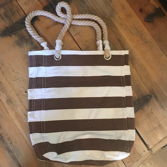 Beach Bound Bag with Rope Handles - Picture 4 of 10